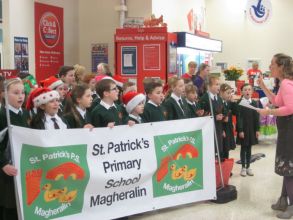 Choir sing in Tesco, Lurgan